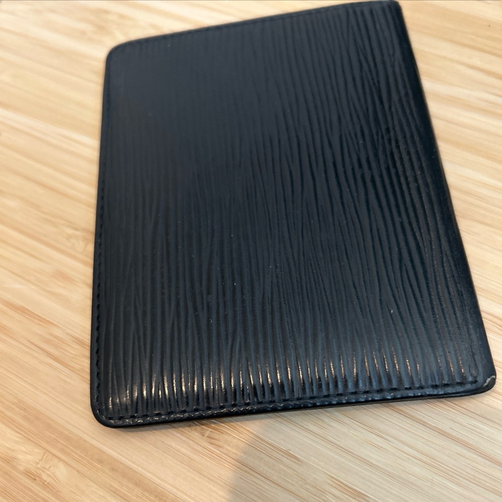 Louis Vuitton Vintage Black Epi Leather ID Case Or Card Holder - Picture 9 of 10